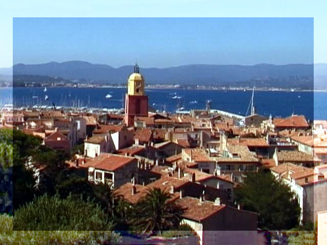 [Foto von St. Tropez mit aufgehelltem Rand]