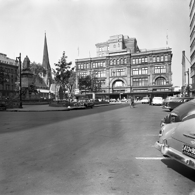 henry-morgans-store-st-catherine-montreal-1955-06M_P97S1P15524_sq.jpg