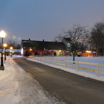 2020-01-09_1806-059-red-barn_sq.jpg