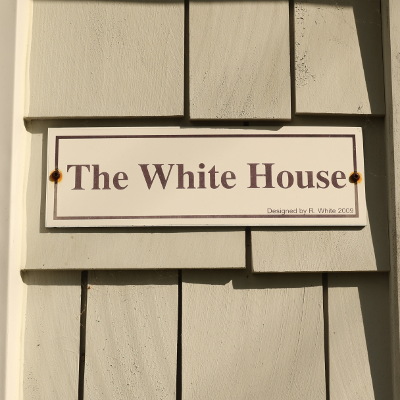 2020-06-13_1700-c77-white-house_sq.jpg