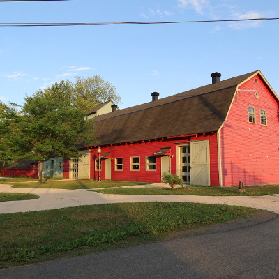 2020-07-12_1956-c00-red-barn_sq.jpg