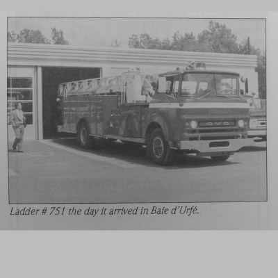 300-surrey-2020-07-15_2009-882-nv-dec-1993-ladder_sq.jpg